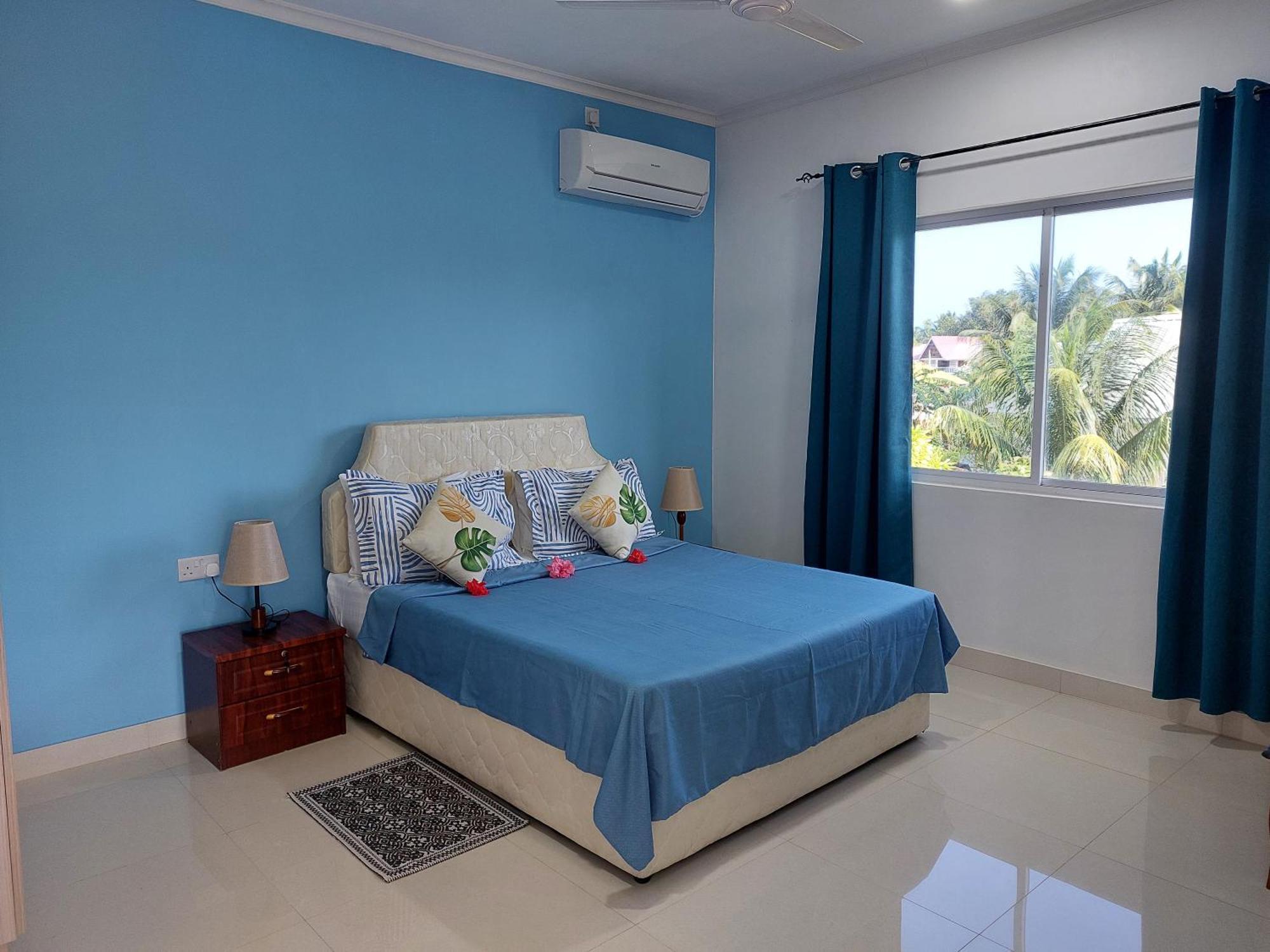 Blue Sky Self Catering Apartament *